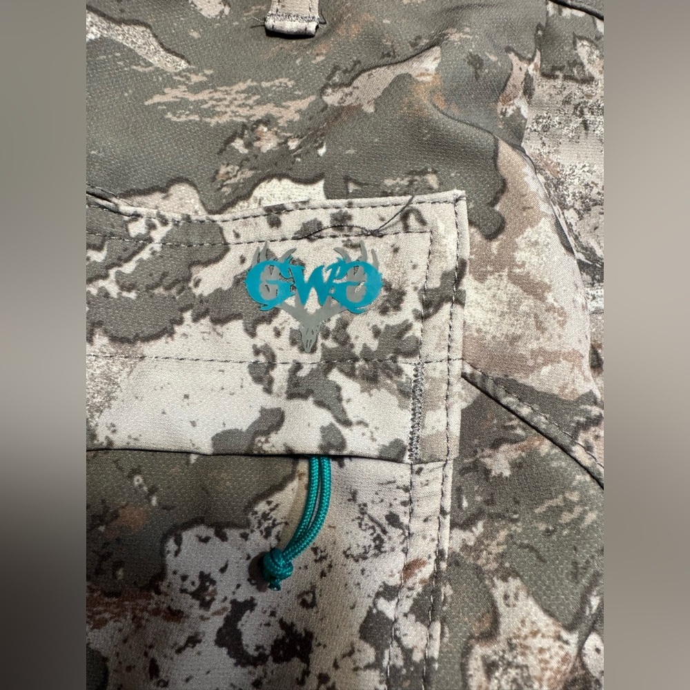 Girls With Guns GWG Aoraki Softshell LTWT Camo Pant Size Large Adjustable Waist - Picture 9 of 16